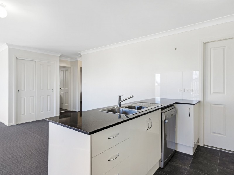 Unit 4/24 Queen Street, Rutherford NSW 2320