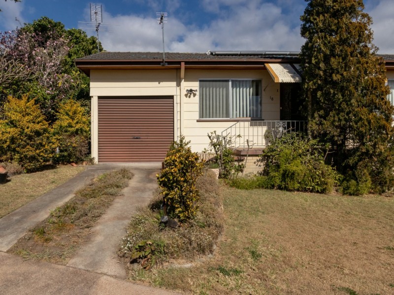 1 & 2/18 Dwyer Street, Maitland NSW 2320