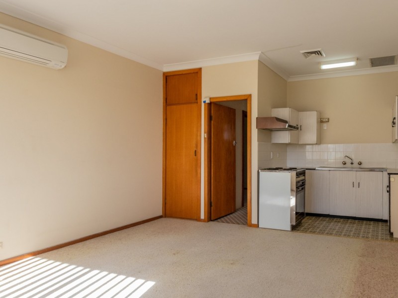 1 & 2/18 Dwyer Street, Maitland NSW 2320