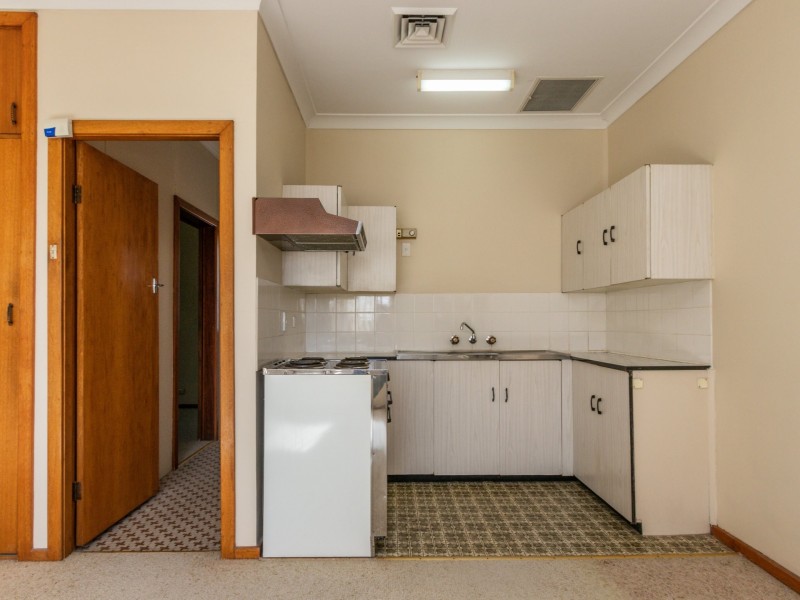 1 & 2/18 Dwyer Street, Maitland NSW 2320
