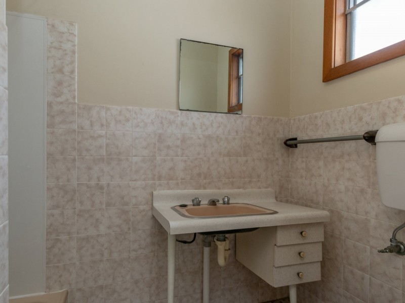 1 & 2/18 Dwyer Street, Maitland NSW 2320