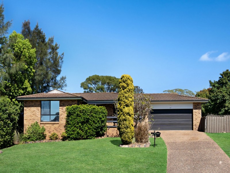 37 Corina Avenue, Bolwarra Heights NSW 2320