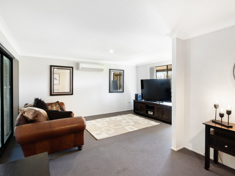 37 Corina Avenue, Bolwarra Heights NSW 2320