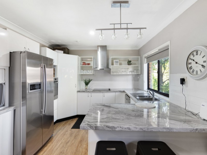 37 Corina Avenue, Bolwarra Heights NSW 2320