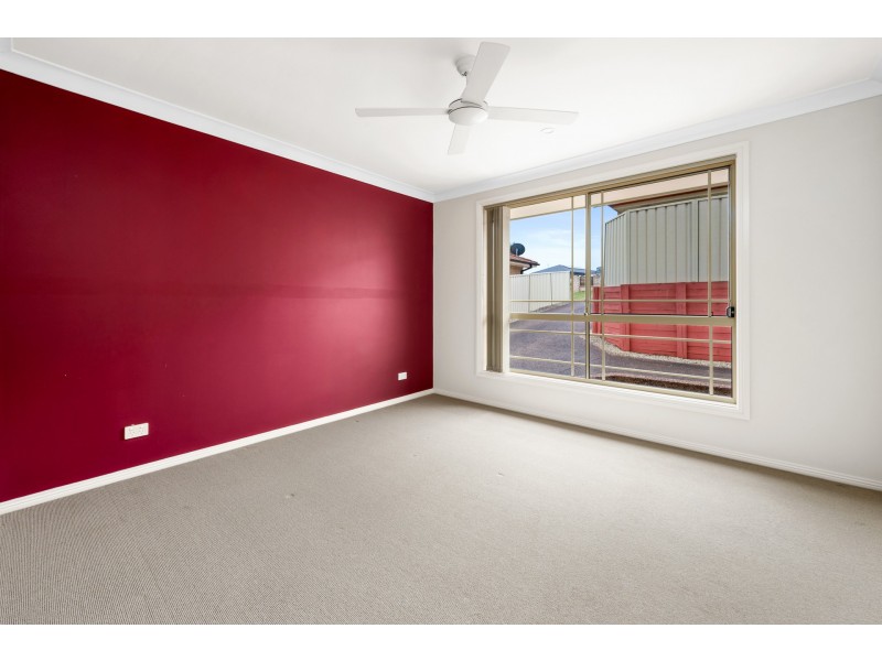 2/153 Regiment Road, Rutherford NSW 2320