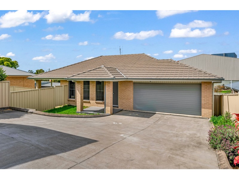 2/12 Fairview Place, Cessnock NSW 2325