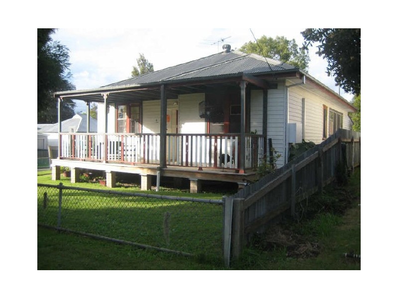 10 Robert Street, Morpeth NSW 2321