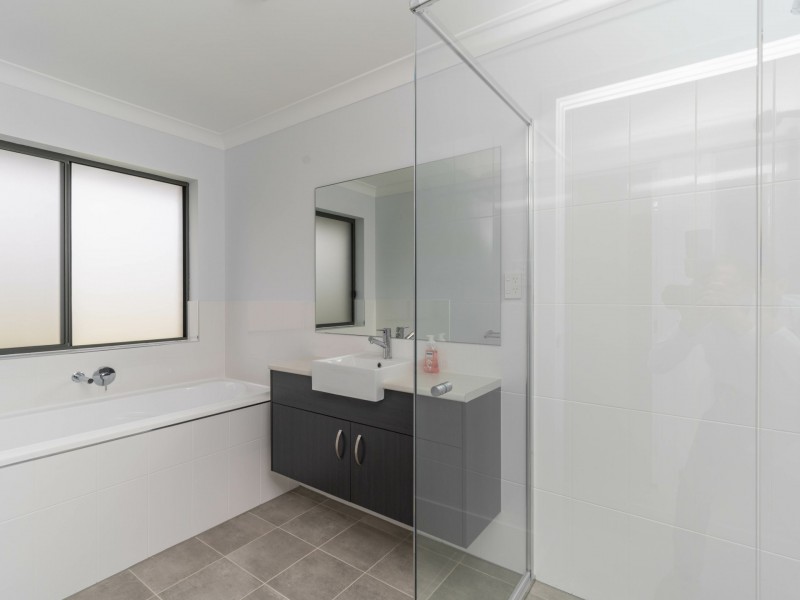 13 Fairway Street, Rutherford NSW 2320