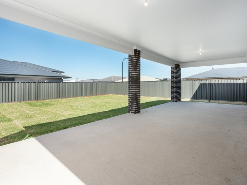 26 Centrefield Street, Rutherford NSW 2320