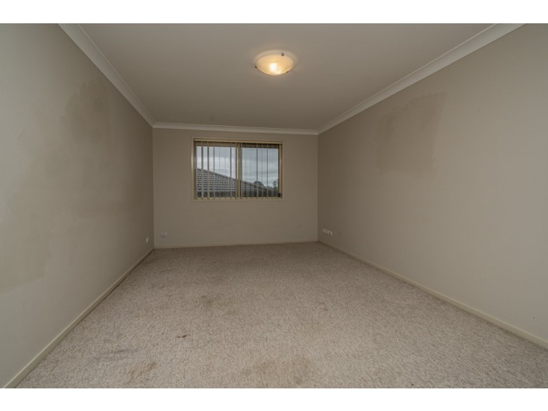 10 Mountview Place, Aberglasslyn NSW 2320