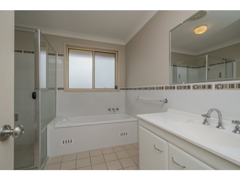 10 Mountview Place, Aberglasslyn NSW 2320