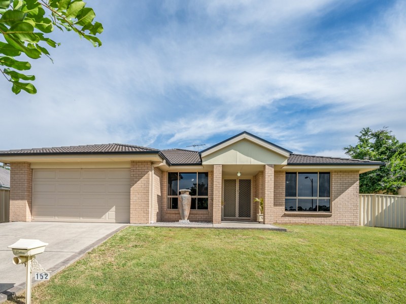 152 Aberglasslyn Road, Rutherford NSW 2320
