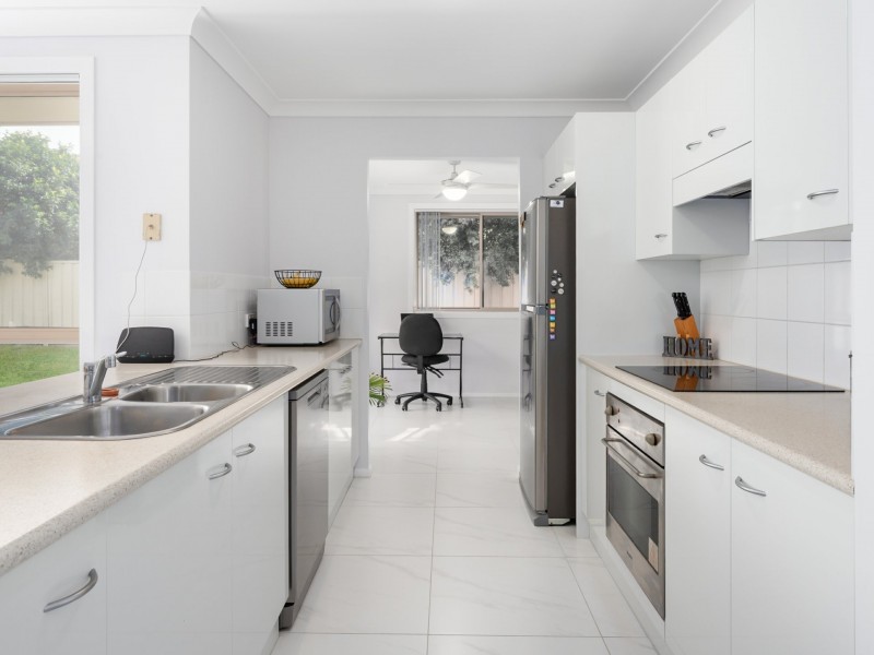 152 Aberglasslyn Road, Rutherford NSW 2320