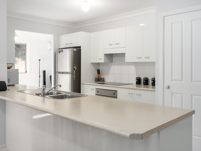 152 Aberglasslyn Road, Rutherford NSW 2320