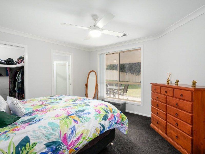 152 Aberglasslyn Road, Rutherford NSW 2320