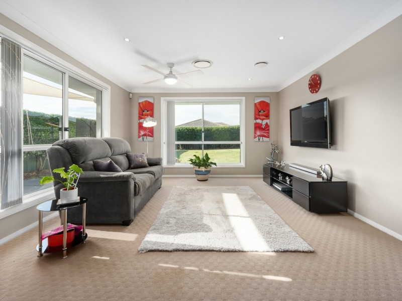 105 Aberglasslyn Road, Rutherford NSW 2320