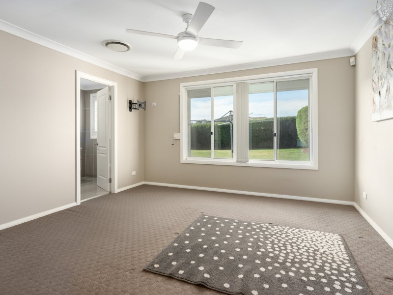 105 Aberglasslyn Road, Rutherford NSW 2320