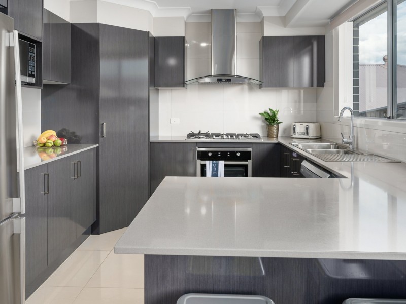 8 Redgum Circuit, Aberglasslyn NSW 2320