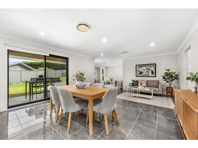 15 Pinnacle Close, Bolwarra Heights NSW 2320