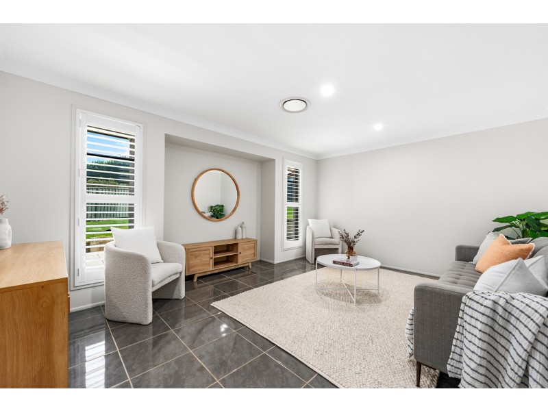15 Pinnacle Close, Bolwarra Heights NSW 2320