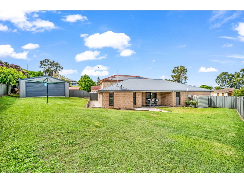 15 Pinnacle Close, Bolwarra Heights NSW 2320