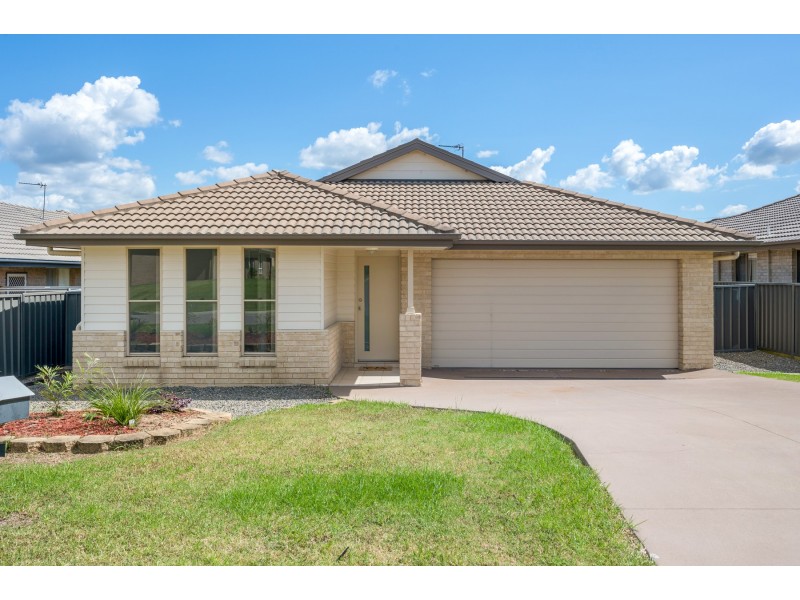 42 Taminga Road, Cliftleigh NSW 2321