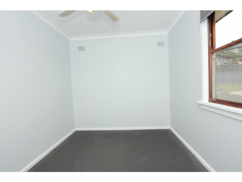 4 Jarrett Street, Waratah West NSW 2298