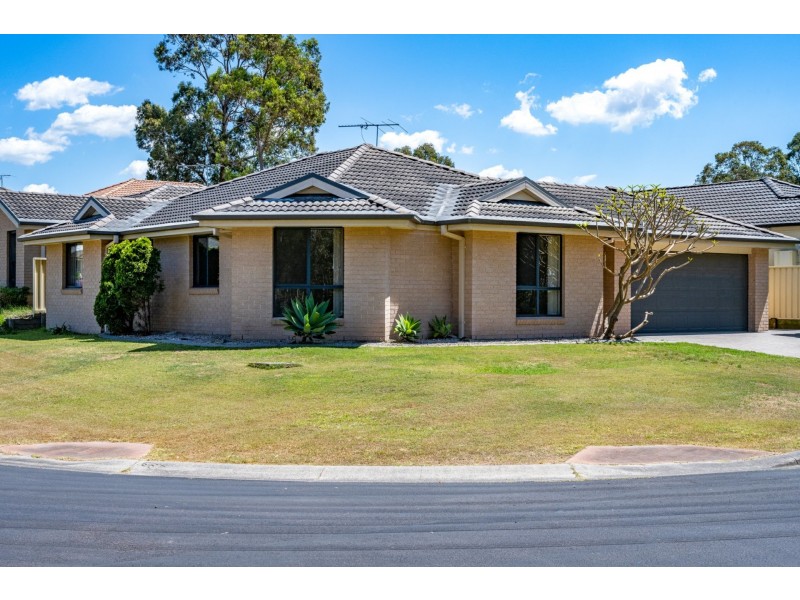 2/8 Boyd Avenue, Metford NSW 2323