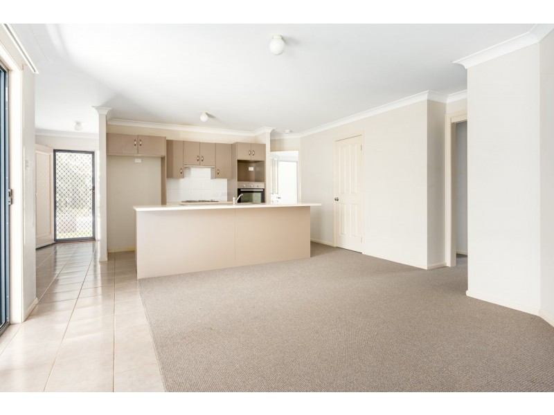 2/8 Boyd Avenue, Metford NSW 2323