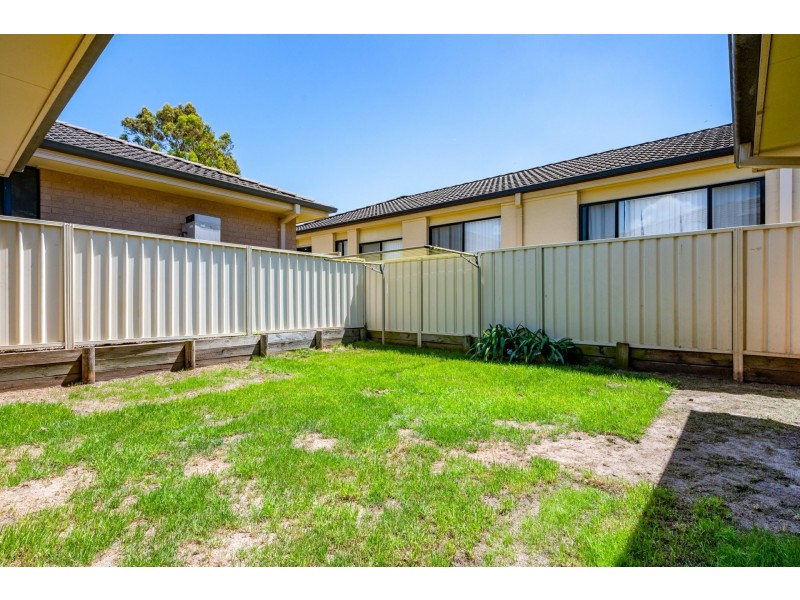 2/8 Boyd Avenue, Metford NSW 2323