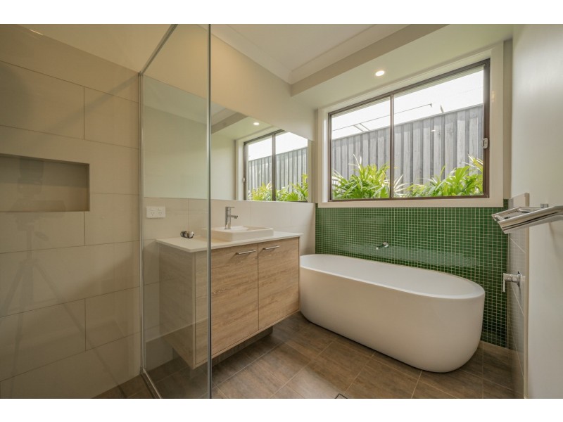 6 Redwood Drive, Gillieston Heights NSW 2321