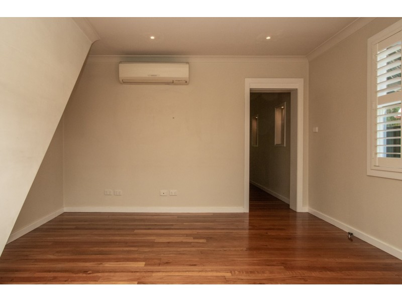 38 Roxburgh Street, Lorn NSW 2320
