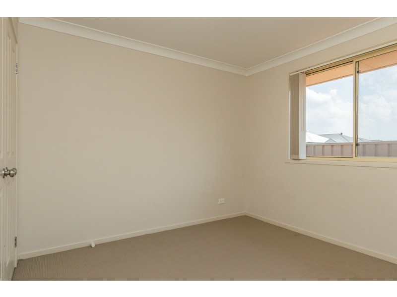 34 Niven Parade, Rutherford NSW 2320