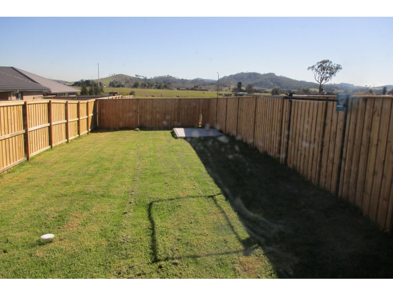 58A Plover Circuit, Aberglasslyn NSW 2320