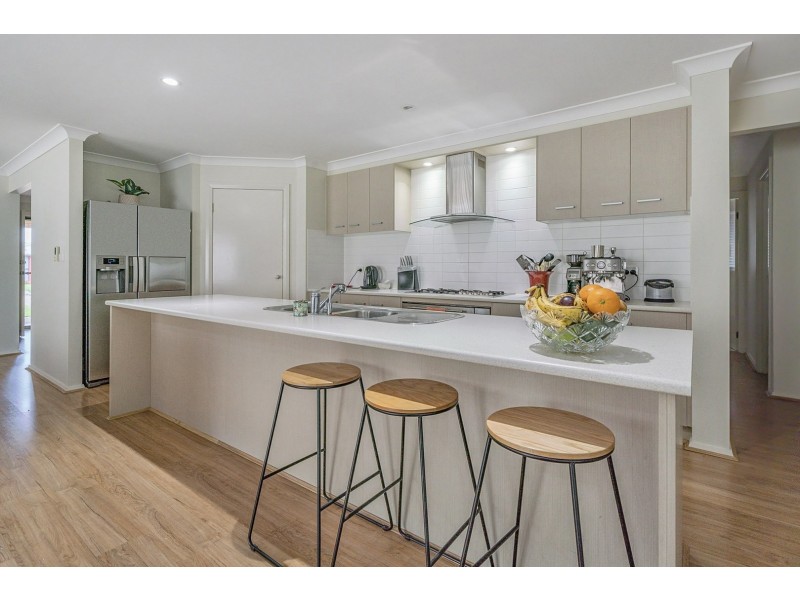 106 Lord Howe Drive, Ashtonfield NSW 2323