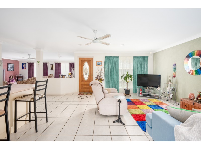 9 Dumont Close, Rutherford NSW 2320