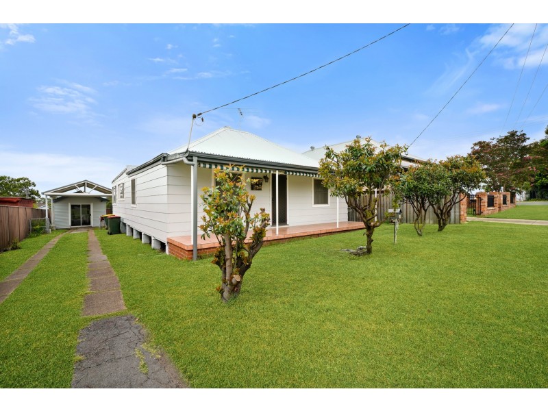 25 Elizabeth Street, Telarah NSW 2320