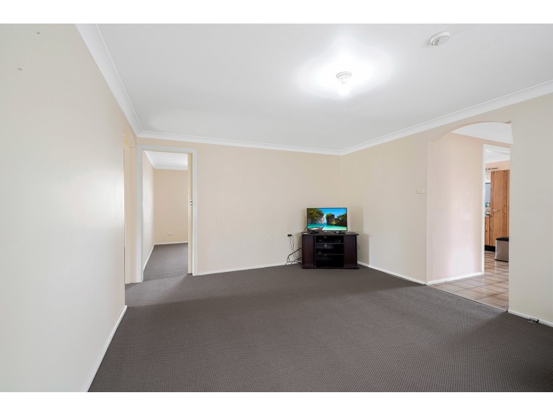 25 Elizabeth Street, Telarah NSW 2320