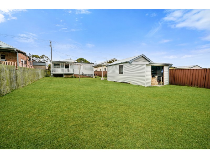 25 Elizabeth Street, Telarah NSW 2320