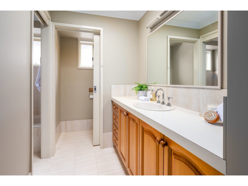 22 Adele Crescent, Ashtonfield NSW 2323