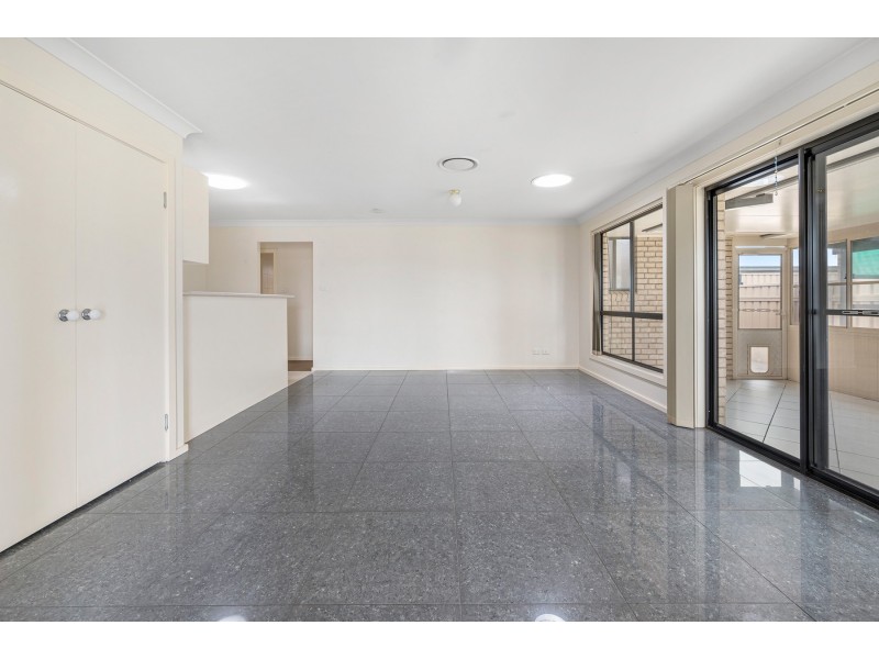 3 Diamond Circuit, Rutherford NSW 2320