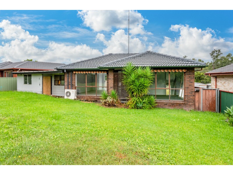 4 Woolley Close, Thornton NSW 2322