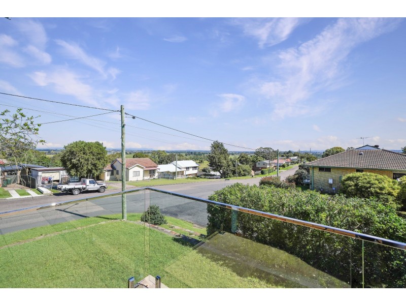 16 Ferry Place, East Maitland NSW 2323