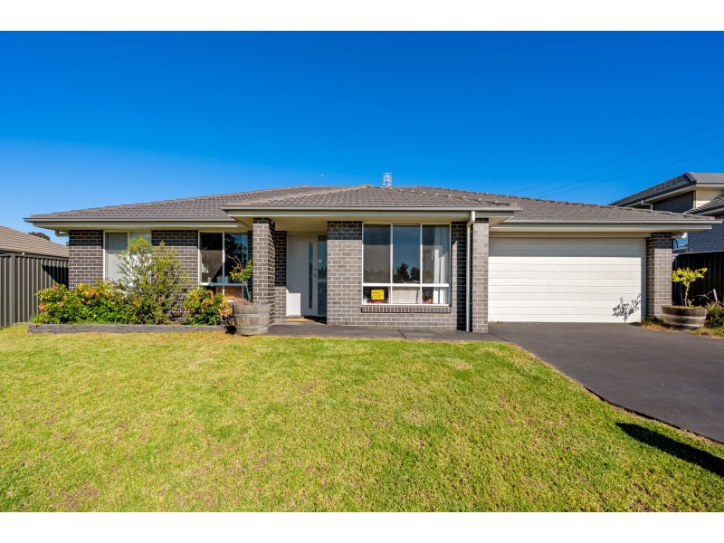 69 Broad Street, Gillieston Heights NSW 2321