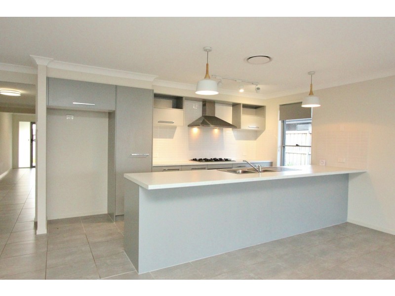 37 Arrowtail Street, Chisholm NSW 2322