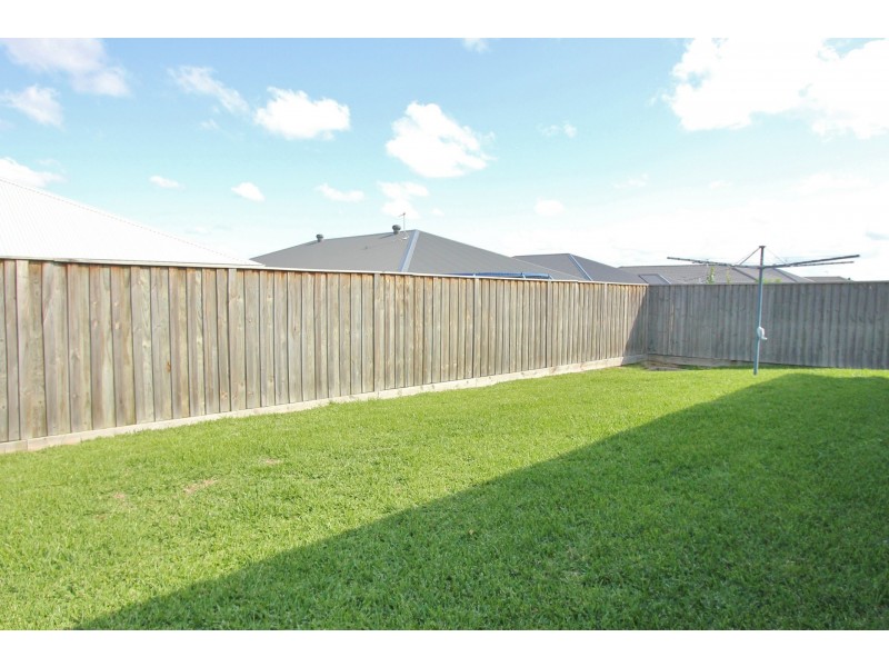 37 Arrowtail Street, Chisholm NSW 2322