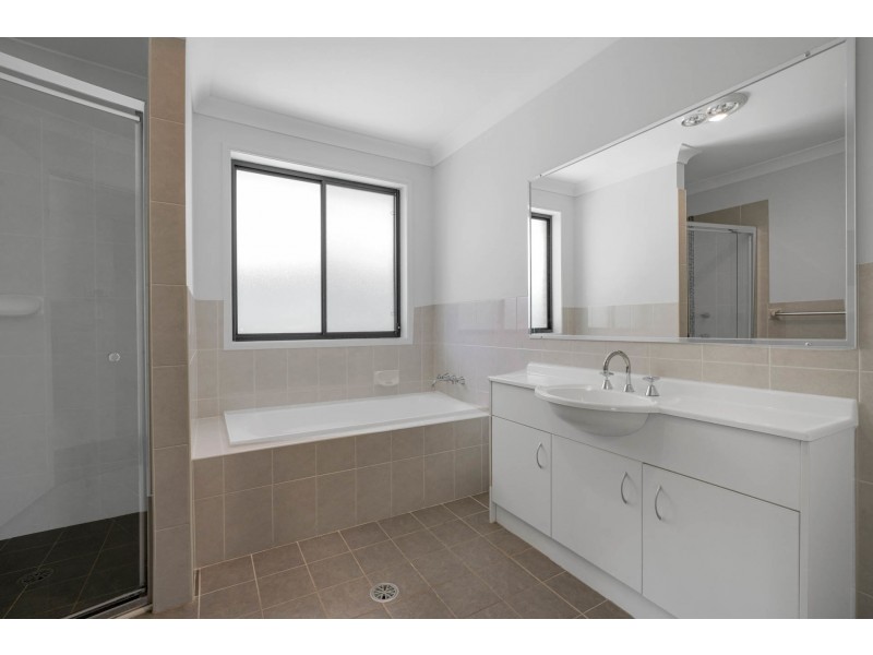 15 Pinnacle Close, Bolwarra Heights NSW 2320