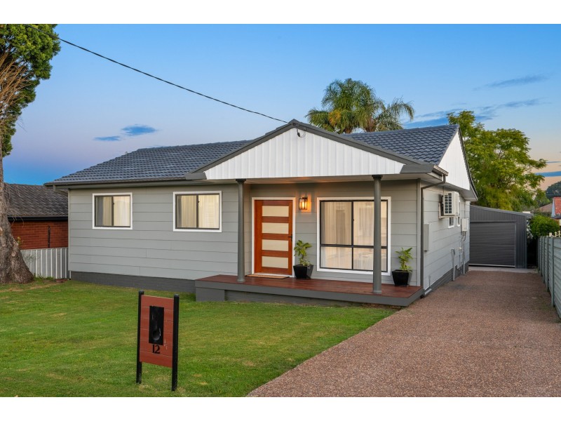 12 Crisp Avenue, Rutherford NSW 2320