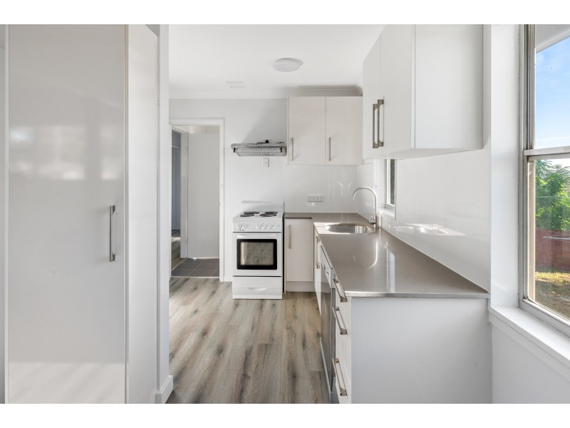 2 Finney Close, Rutherford NSW 2320