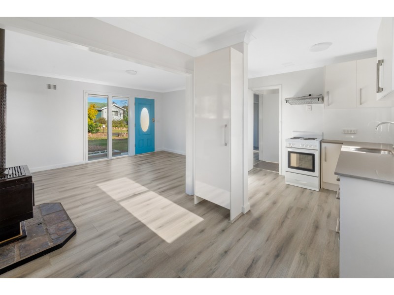 2 Finney Close, Rutherford NSW 2320